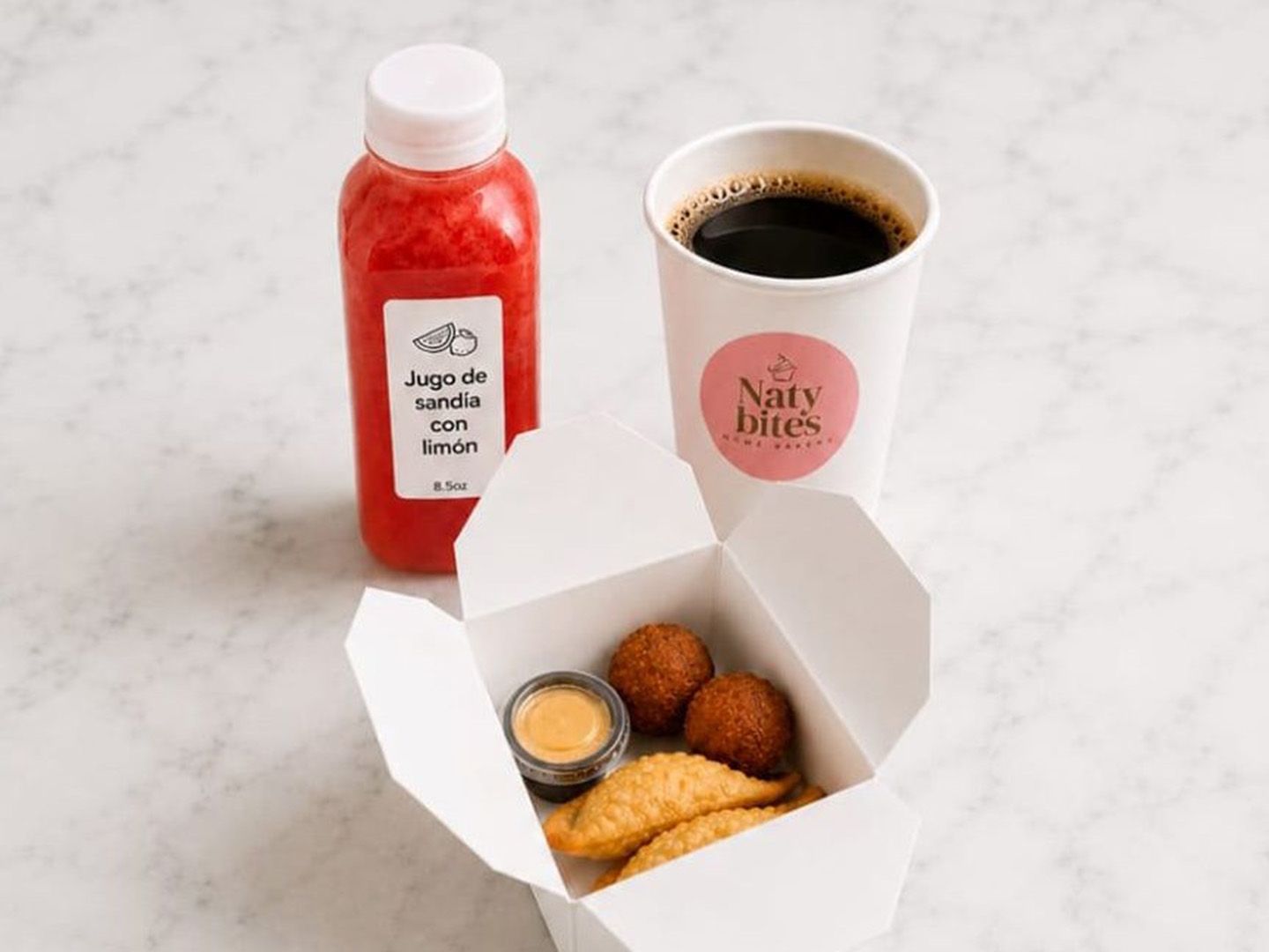 Combo picadera personal + café o jugo