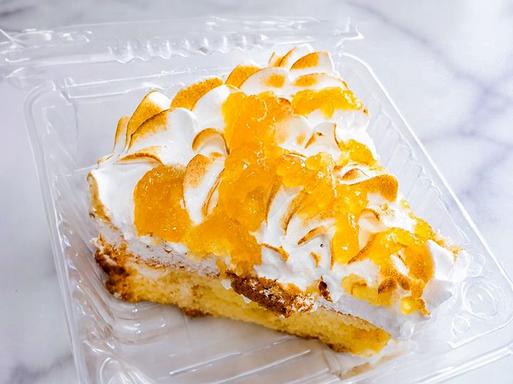 Porción bizcocho de piña